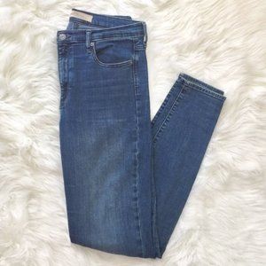 Gap women's blue skinny super hi rise jeans | 31 T